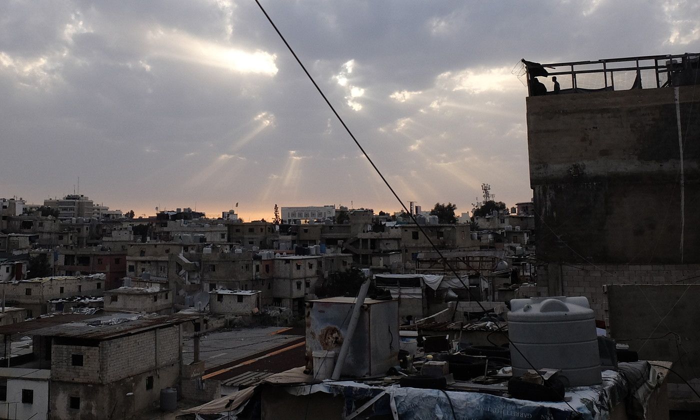 Xatilako errefuxiatu palestinarren kanpalekua, Libanon. Milaka palestinar bizi dira oraindik han. JOAN CABASES VEGA. Xatilako errefuxiatu palestinarren kanpalekua, Libanon. Milaka palestinar bizi dira oraindik han. JOAN CABASES VEGA.