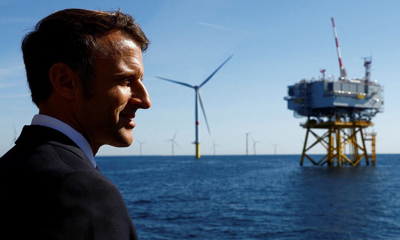 Macron, Sant Nazaerko parke eolikoaren inaugurazioan. STEPHANE MAHE / EFE.