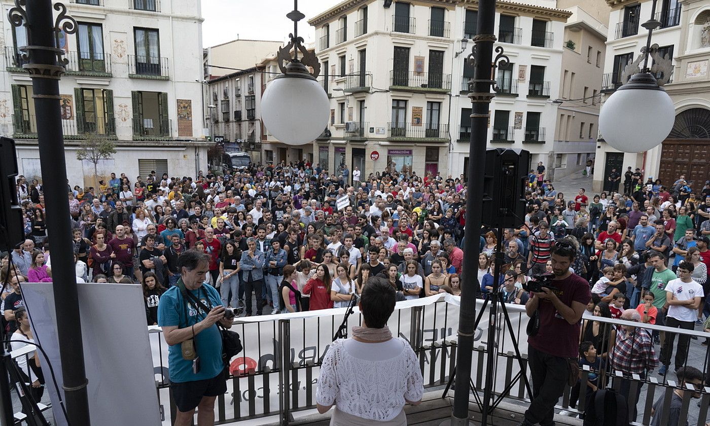 Tuterako Foruen plaza, manifestazioa bukaeran. IÑIGO URIZ / FOKU.