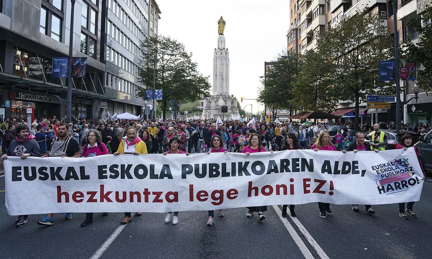 Euskal Eskola Publikoaz Harro plataformak larunbatean Bilbon deitutako manifestazioa. ARITZ LOIOLA / FOKU.
