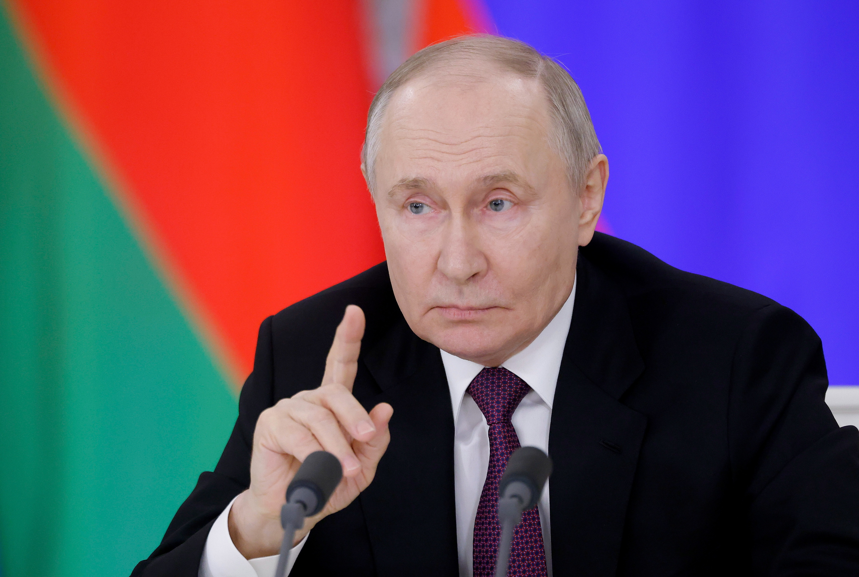 Putin Bielorrusiako presidente Lukaxenkorekin batzartu da gaur, Moskun. MAXIM SHEMETOV / EFE