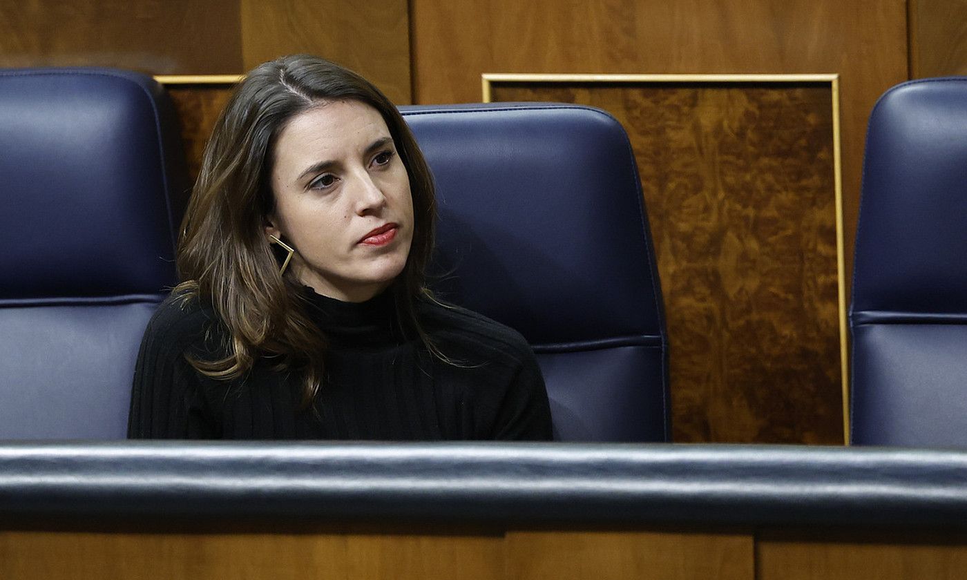 Irene Montero, asteazkenean, Espainiako Kongresuan. ZIPI / EFE. Irene Montero, asteazkenean, Espainiako Kongresuan. ZIPI / EFE.