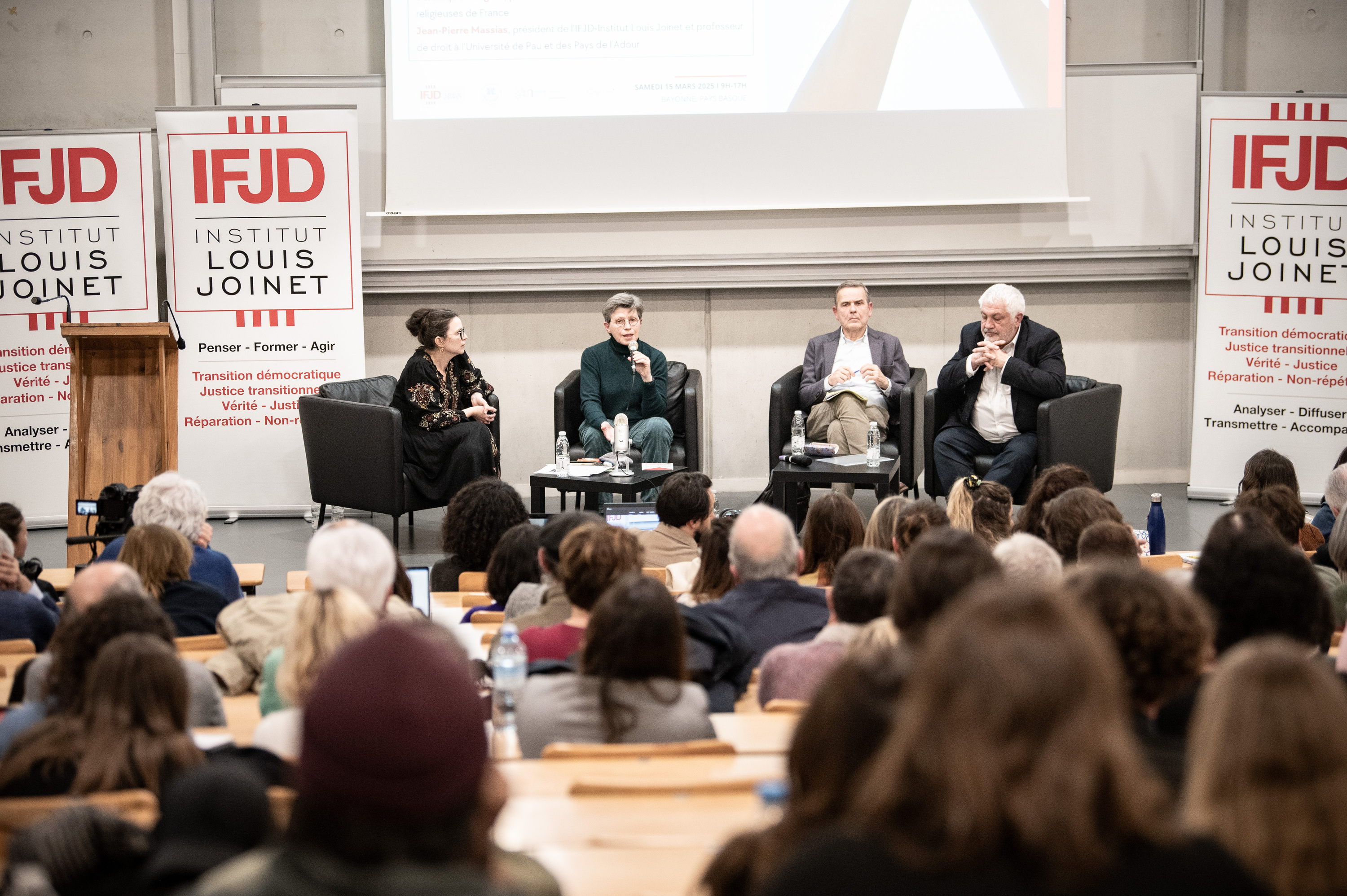 Louis Joinet institutuko jardunaldiak, ebiakoitzean, Baionako Fakultatean. PATXI BELTZAIZ