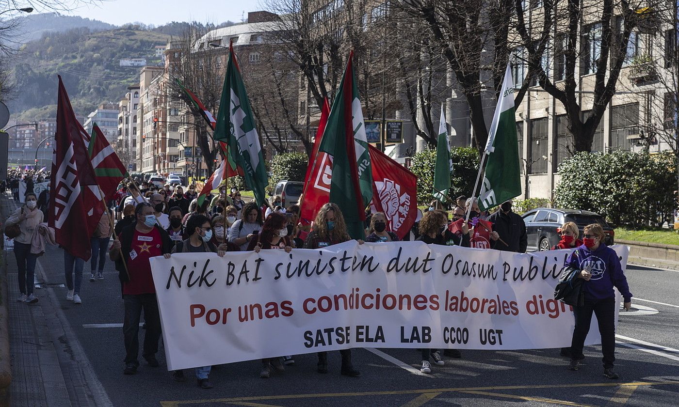 SATSE, ELA, LAB, CCOO eta UGT sindikatuek deituta, otsailean Osakidetzan egindako greba. MONIKA DEL VALLE / FOKU.