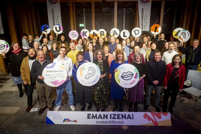 (ID_14776049) (Jaizki Fontaneda/@FOKU) 2025-03-15, Gasteiz.Euskaraldian belarriprest eta ahobiziek izena emateko epea irekiko da (ID_14776049) (Jaizki Fontaneda/@FOKU) 2025-03-15, Gasteiz.Euskaraldian belarriprest eta ahobiziek izena emateko epea irekiko da