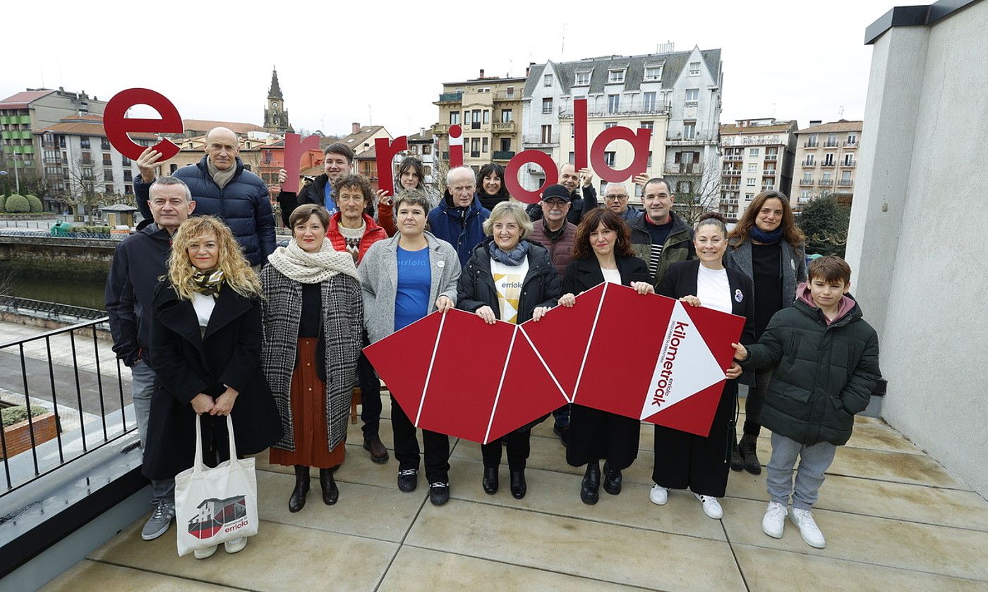 Kilometroak festaren urte osoko egitaraua aurkezteko ekitaldia, atzo, Errenterian. MAIALEN ANDRES / FOKU.
