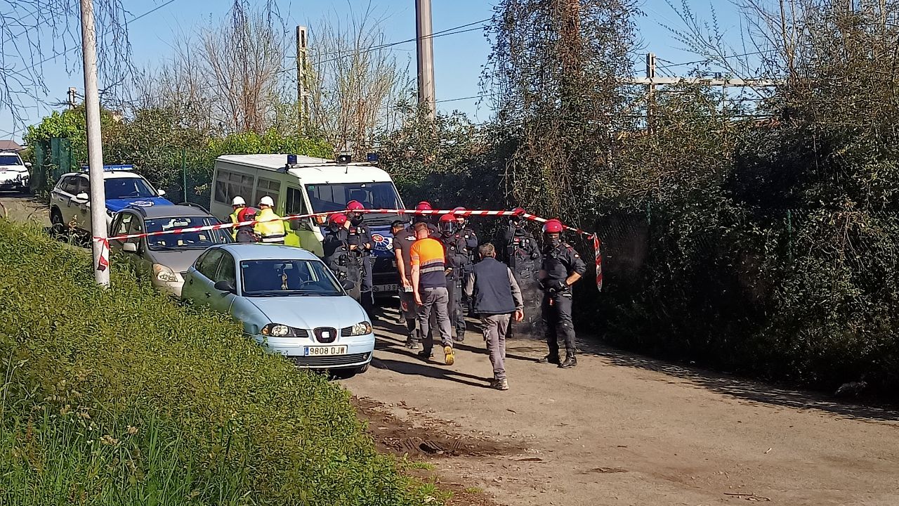 Ertzaintzak Txirbilenea hustu du gaur goizean. ALERTA GORRIA IRRATIA