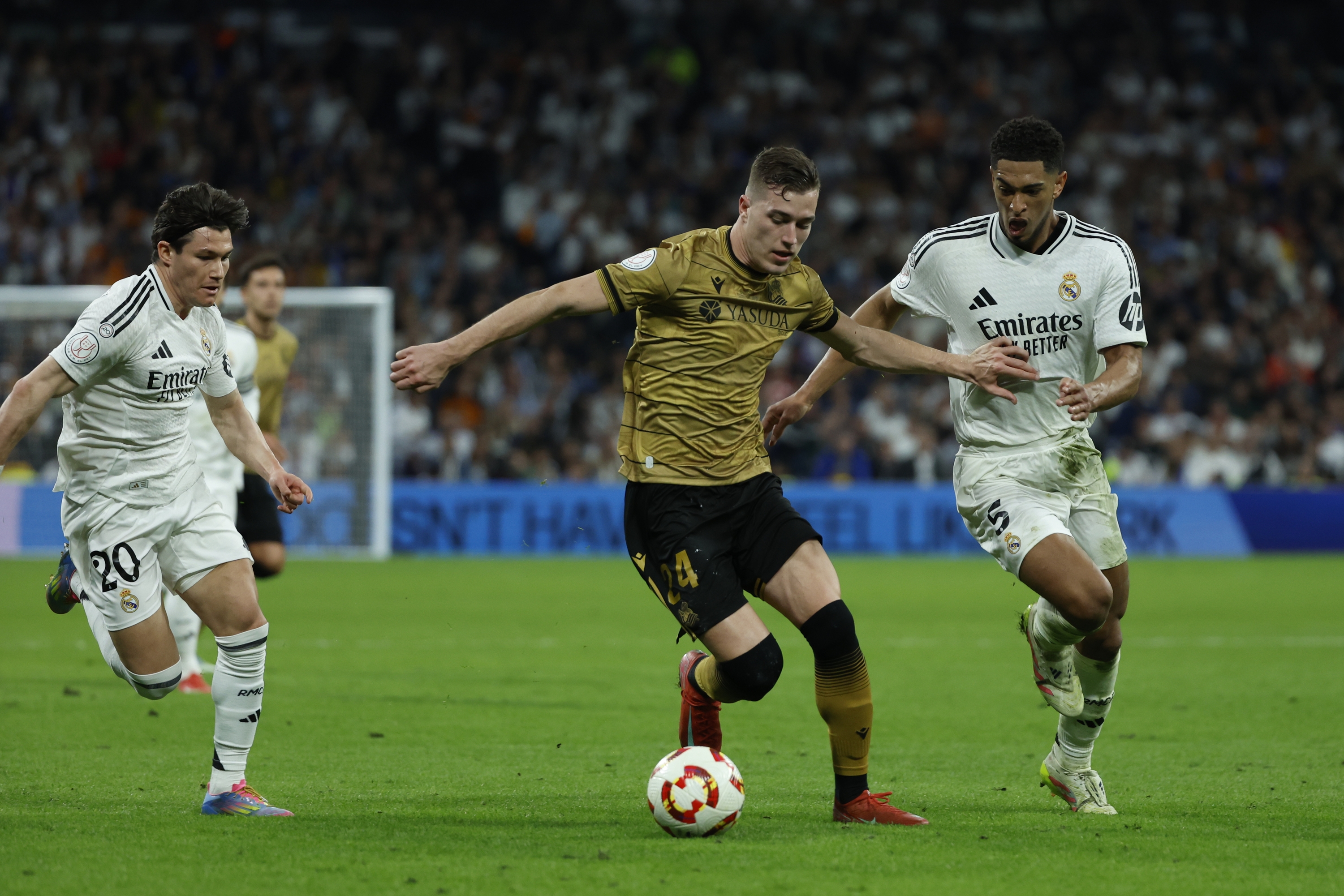 Real Madril-Reala Espainiako Kopako finalerdietako itzuliko partida, atzo, Madrilen. JUANJO MARTIN / EFE