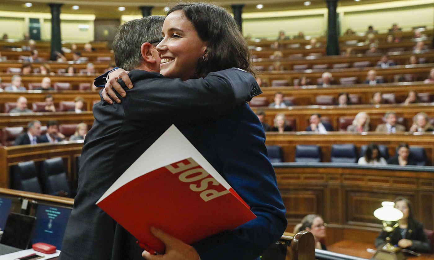 Andrea Fernandez diputatuak defendatu du soilik baietz da baietz legearen erreforma. MARISCAL / EFE.