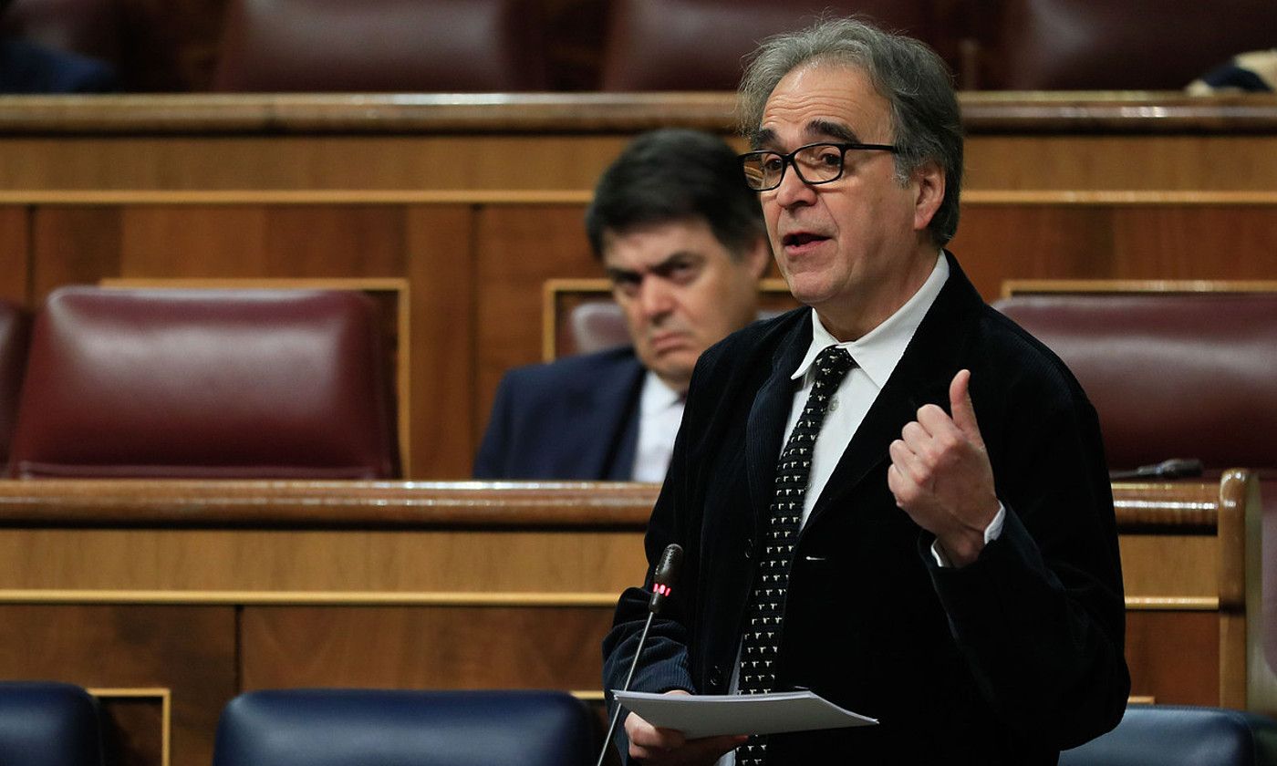Joan Subirats Espainiako Gobernuko Unibertsitate ministroa, atzo, Espainiako Kongresuan. FERNANDO ALVARADO / EFE.