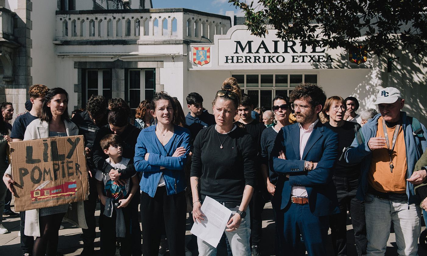 Aurelie Albert suhiltzailearen aldeko elkarreratatzea Kanbon. GUILLAUME FAUVEAU.