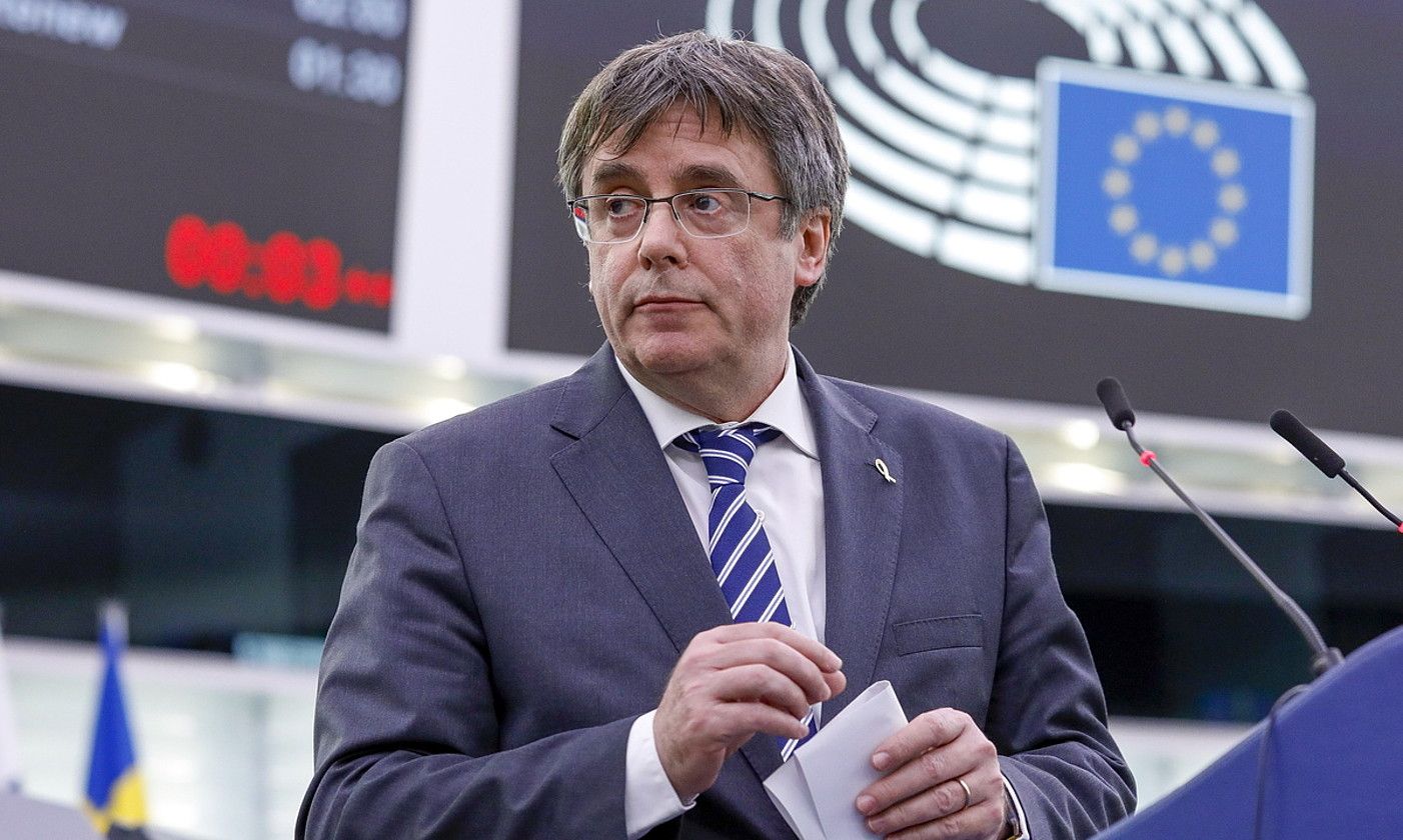 Carles Puigdemont, artxiboko argazki batean, Bruselan. JULIEN WARNARD / EFE. Carles Puigdemont, artxiboko argazki batean, Bruselan. JULIEN WARNARD / EFE.