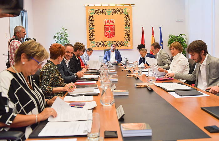 Legealdiko lehen saioa izan dute gaur Nafarroako Legebiltzarrean. IDOIA ZABALETA / FOKU