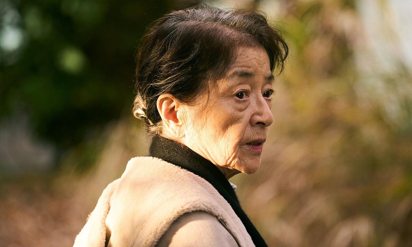 Chieko Baiso, Plan 75 filmeko protagonistetako bat. Japoniako Gobernuak 75 urtetik gorakoak eutanasia egitera bultzatzen ditu filmean. PLAN 75.