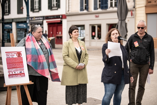 Ipar Euskal Herriko sindikatuetako ordezkariak Baionan. PATXI BELTZAIZ Ipar Euskal Herriko sindikatuetako ordezkariak Baionan. PATXI BELTZAIZ