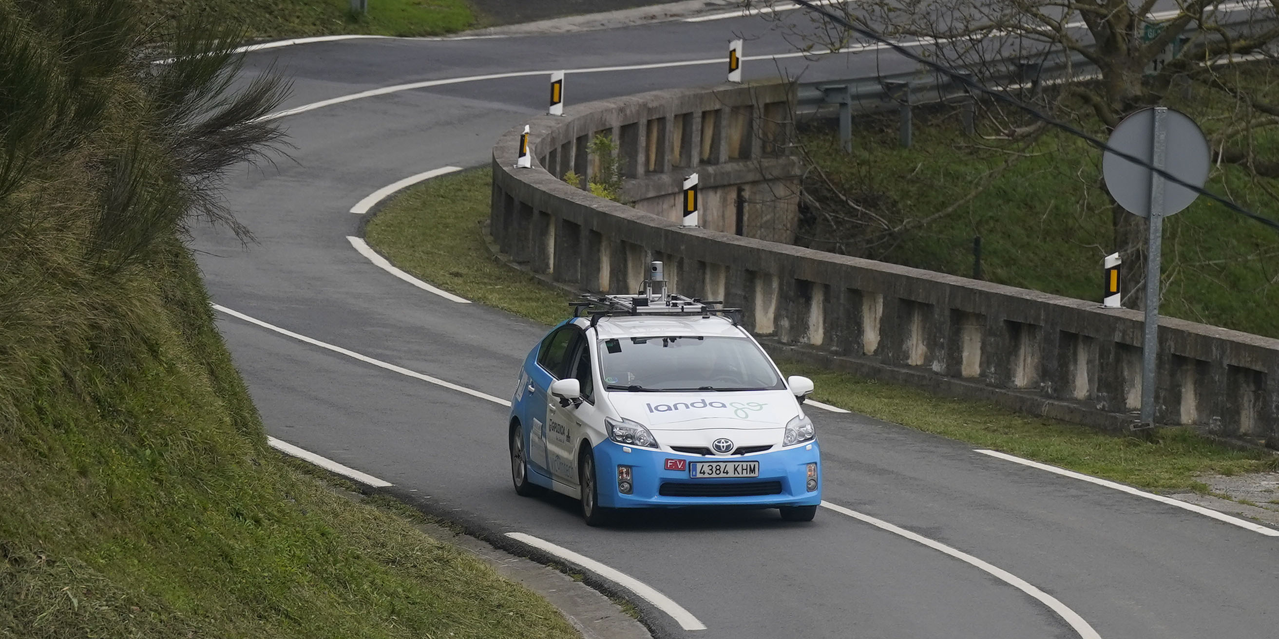 Landago proiektuaren auto autonomoa, Abaltzisketa eta Amezketa arteko errepidean. LANDAGO