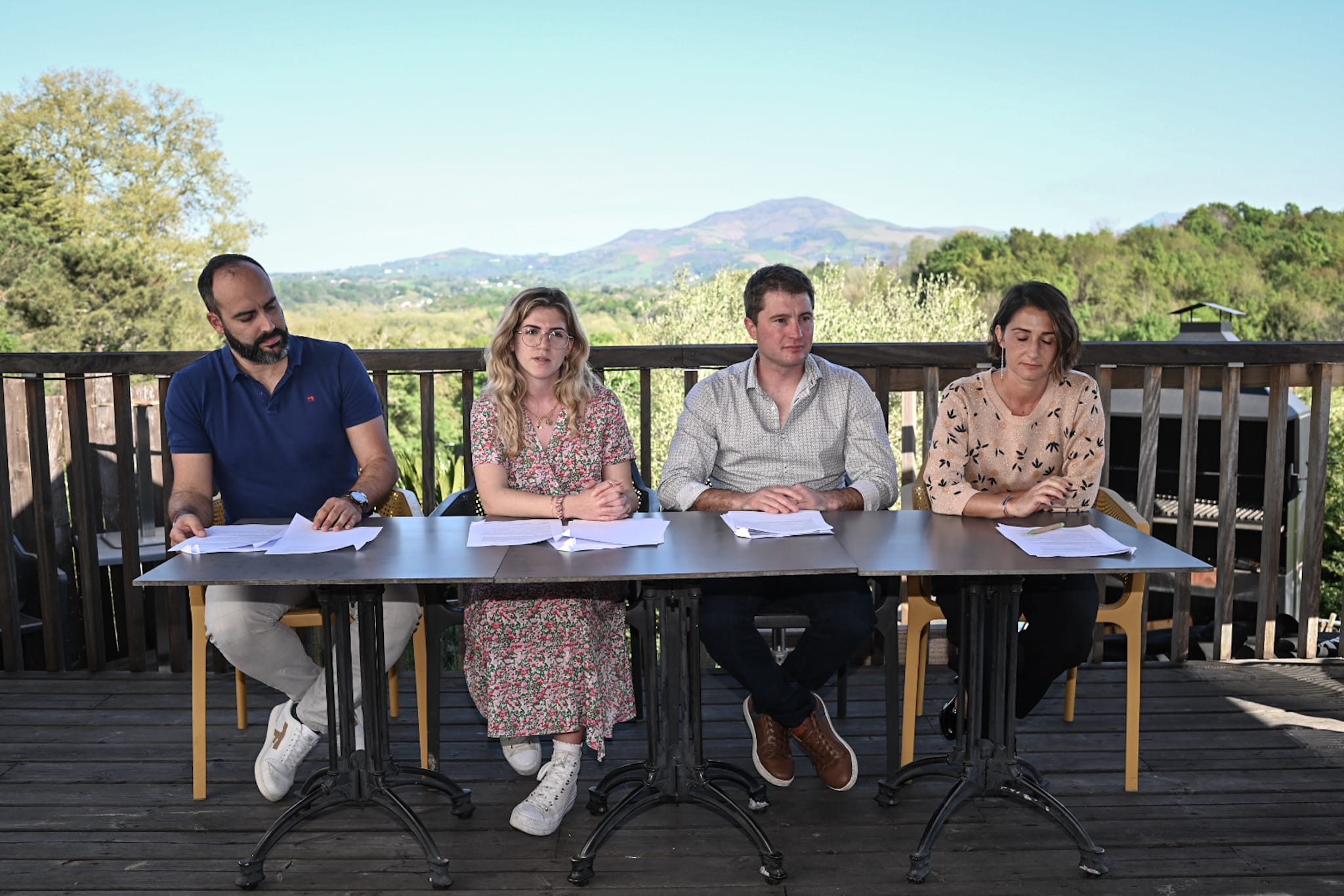 Ipar Euskal Herriko EGIko kideen agerraldia, Larresoron. PATXI BELTZAIZ