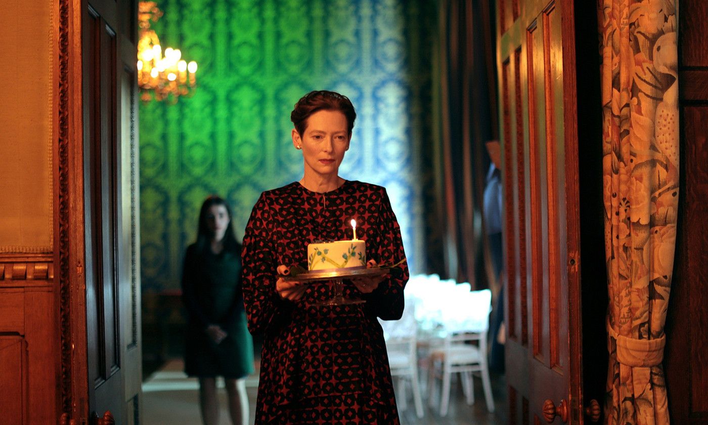 Tilda Swintonek amaren eta alabaren rolak jokatzen ditu filmean. SANDRO KOPP. Tilda Swintonek amaren eta alabaren rolak jokatzen ditu filmean. SANDRO KOPP.