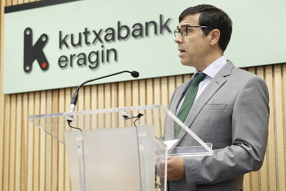 Anton Arriola Kutxabankeko presidentea, artxiboko irudi batean. MIGUEL TOÑA / EFE