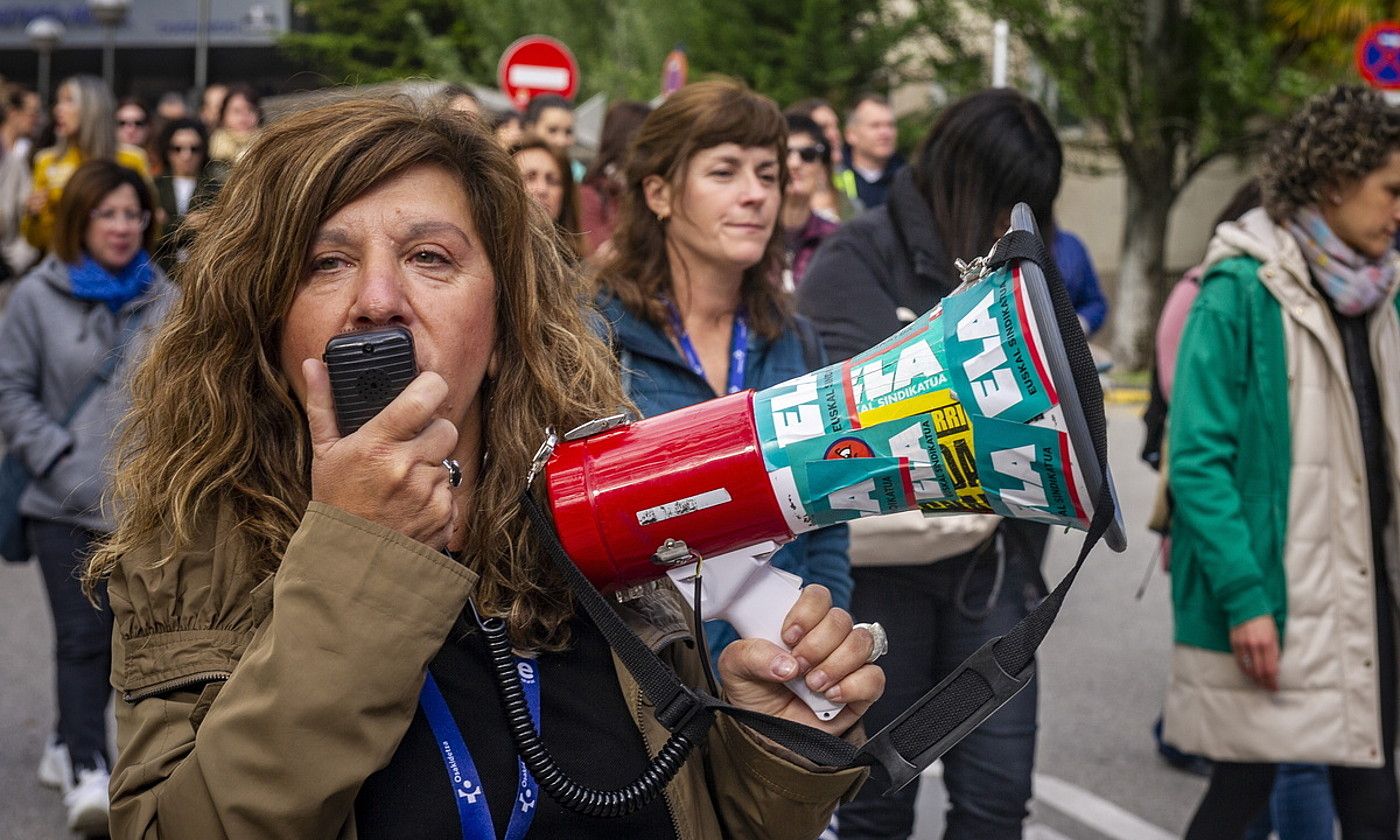 Langileak protestan, atzo, Gasteizen. JAIZKI FONTANEDA / FOKU.