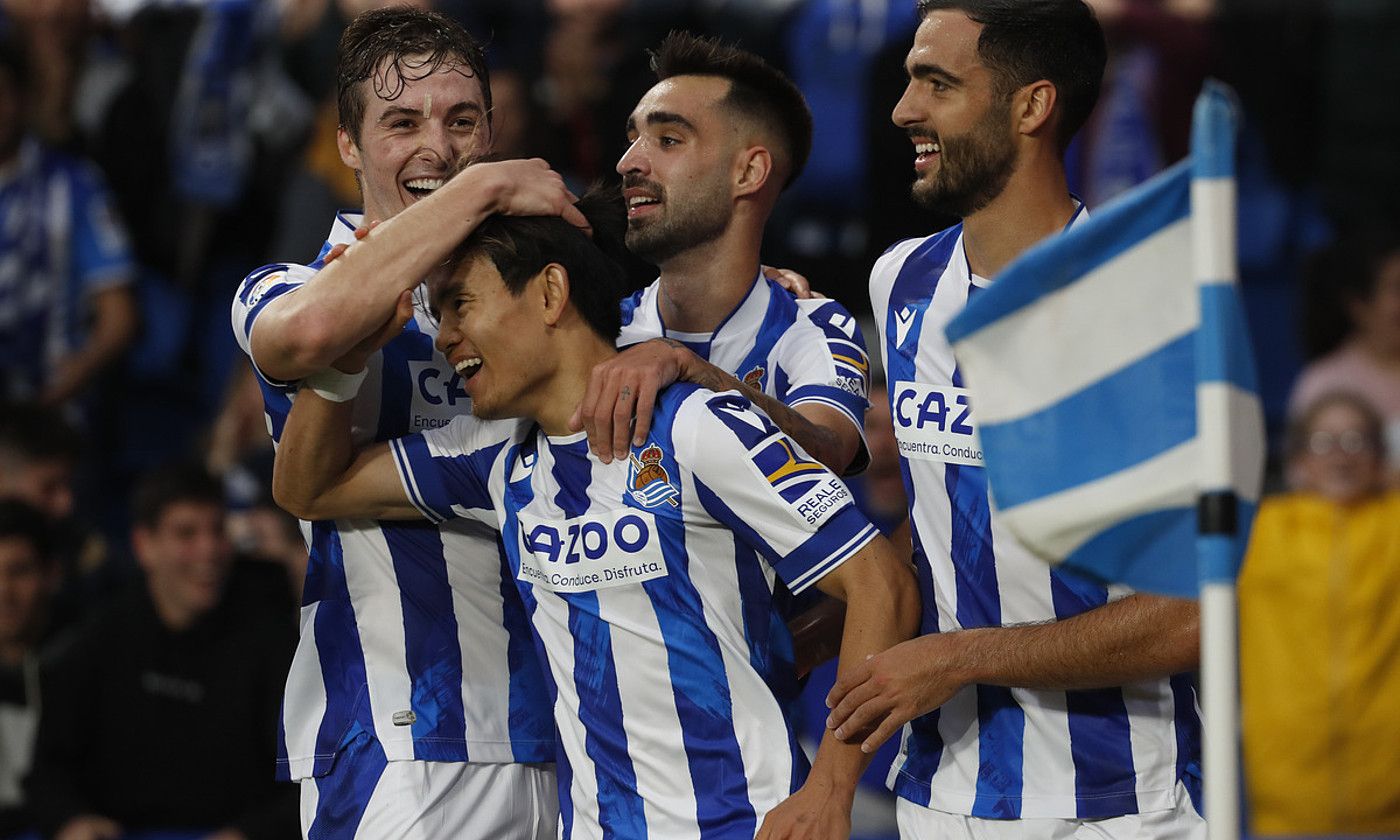 Le Normand, Kubo eta Brais Mendez gol bat ospatzen. JAVIER ETXEZARRETA / EFE. Le Normand, Kubo eta Brais Mendez gol bat ospatzen. JAVIER ETXEZARRETA / EFE.