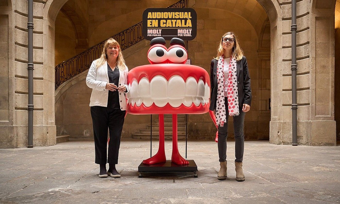 Natalia Garriga eta Rosa Roma i Monfa, atzoko agerraldian. ARNAU PASCUAL / KATALUNIAKO KULTURA DEPARTAMENTUA. Natalia Garriga eta Rosa Roma i Monfa, atzoko agerraldian. ARNAU PASCUAL / KATALUNIAKO KULTURA DEPARTAMENTUA.