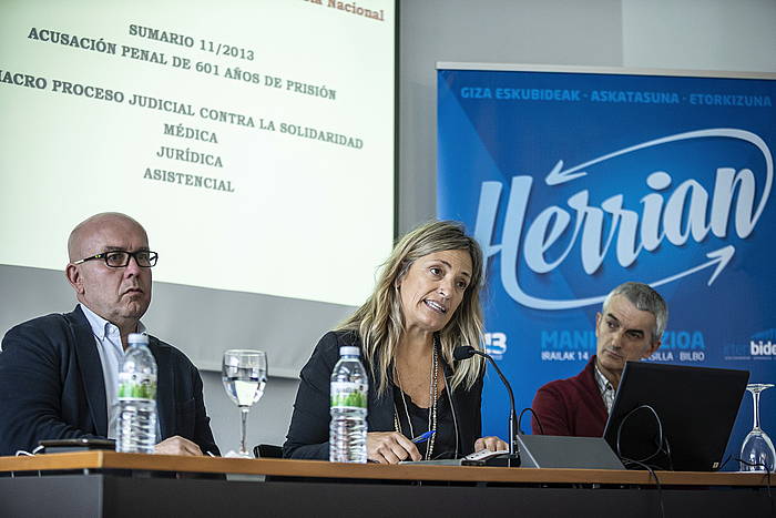 Mahai ingurua, gaur. ARITZ LOIOLA, FOKU