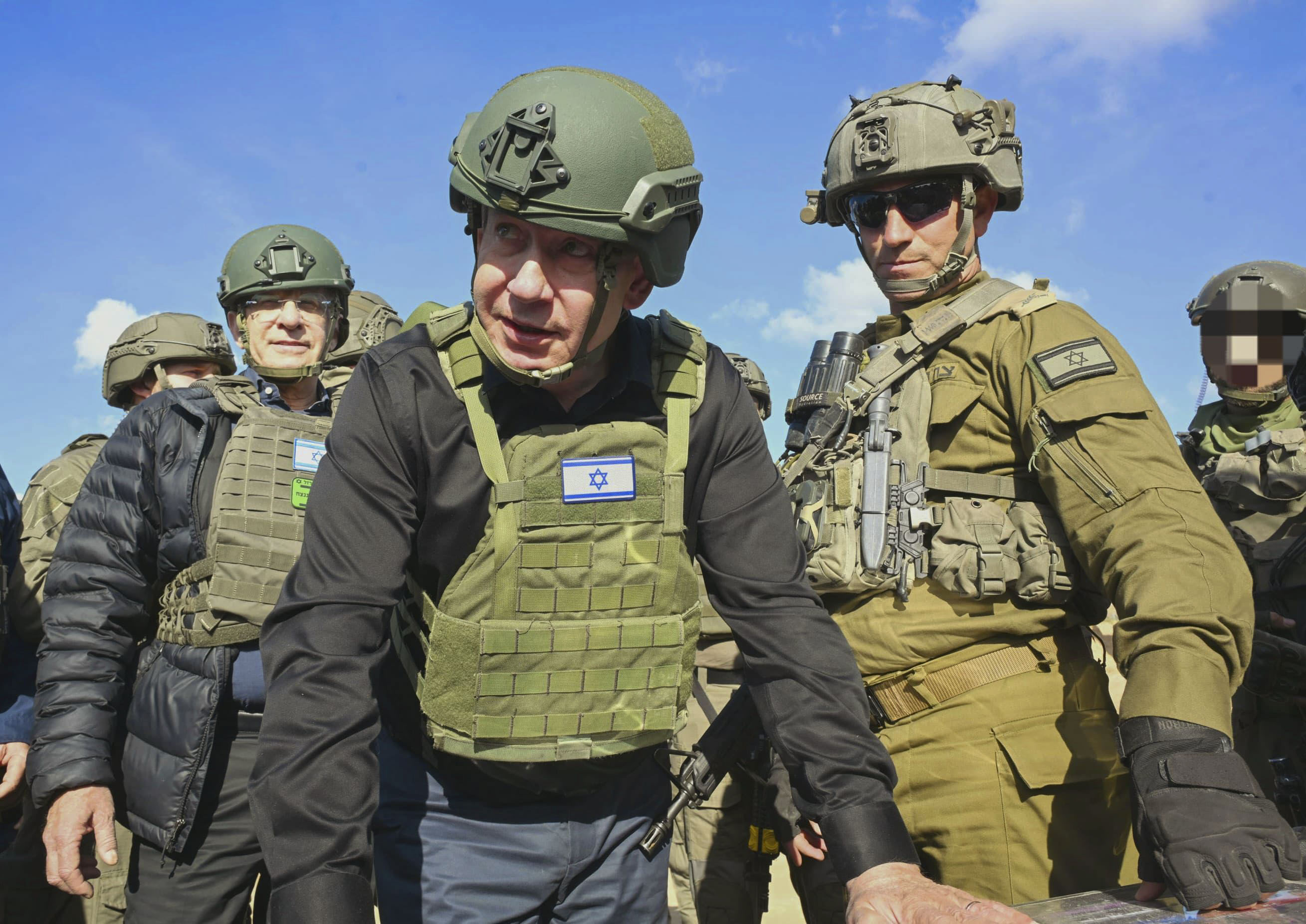 Israelgo lehen ministro Benjamin Netanyahu atzo, Gazako iparraldean. EFE