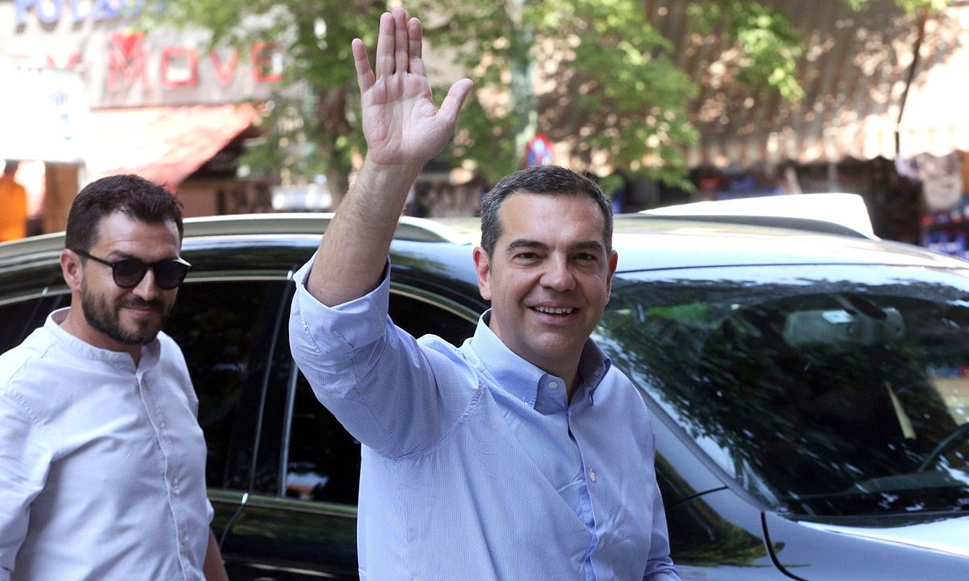 Alexis Tsipras Syrizako buruzagi ohi eta Greziako lehen ministro izandakoa, atzo, Atenasen. ORESTIS PANAGIOTOU / EFE.