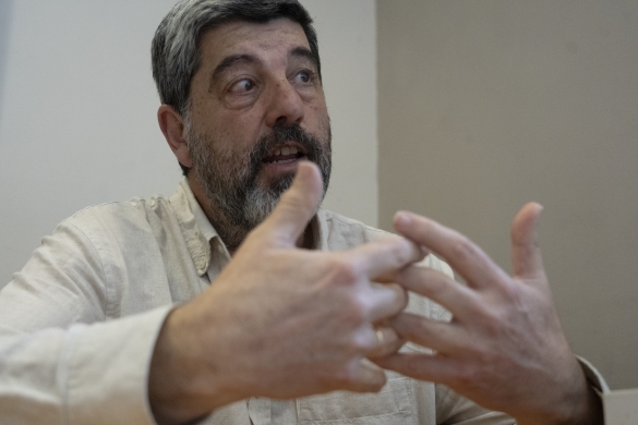 Fernando Hualde etnografo eta ikerlaria, Iruñean, apirilaren 11n. JAGOBA MANTEROLA / FOKU