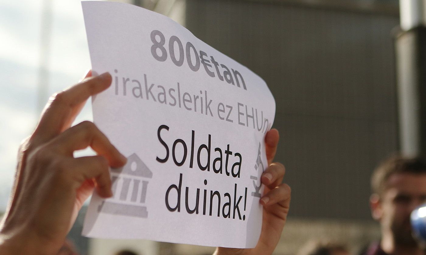 Ordezkoen elkarretaratzea, Bilbon. OSKAR MATXIN EDESA/ FOKU. Ordezkoen elkarretaratzea, Bilbon. OSKAR MATXIN EDESA/ FOKU.