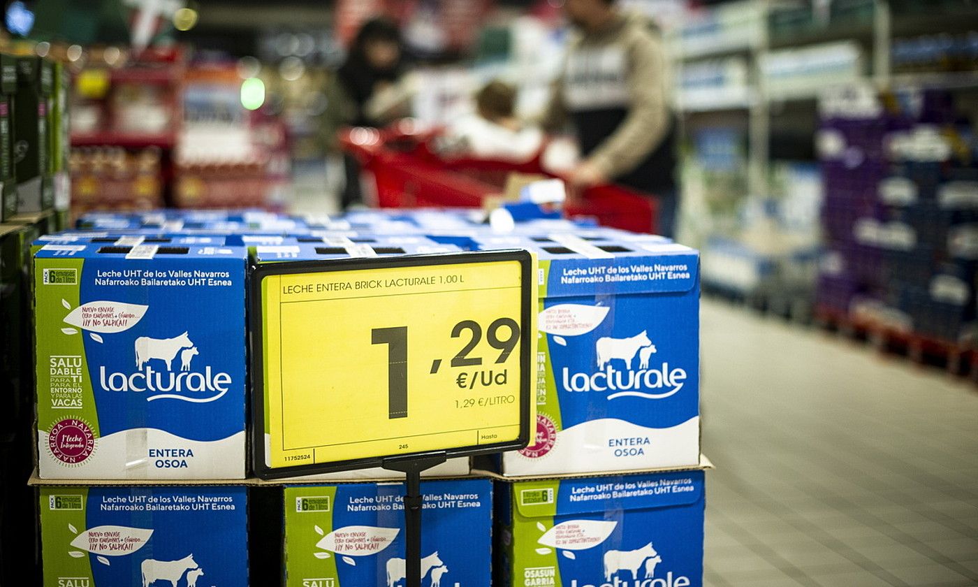 Eroskiren supermerkatu bateko artxiboko irudia. JAIZKI FONTANEDA / FOKU.