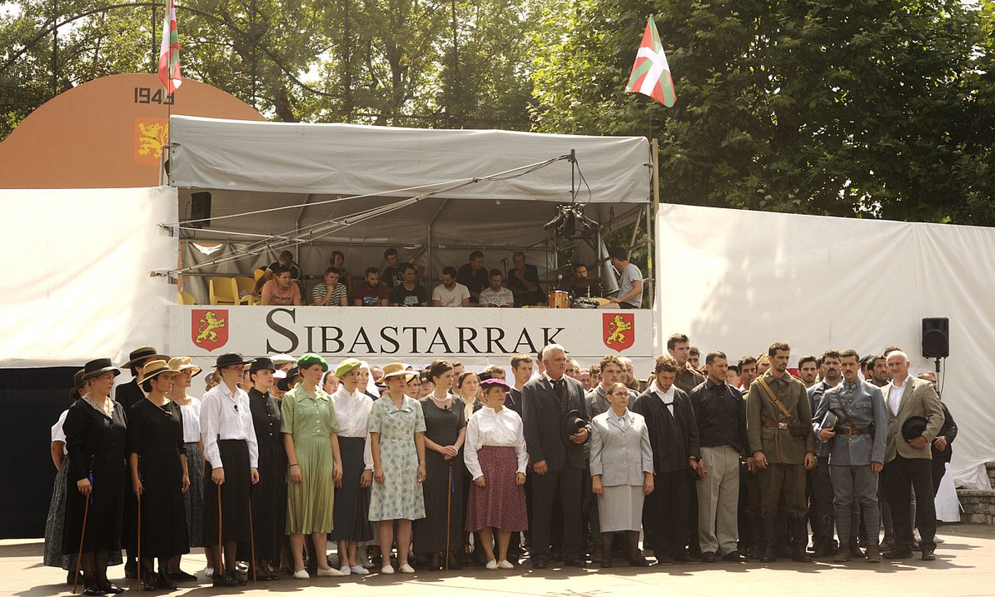 Urdiñarbetarrak, joan den igandean, azken mustraka orokorrean. J.E. Urdiñarbetarrak, joan den igandean, azken mustraka orokorrean. J.E.