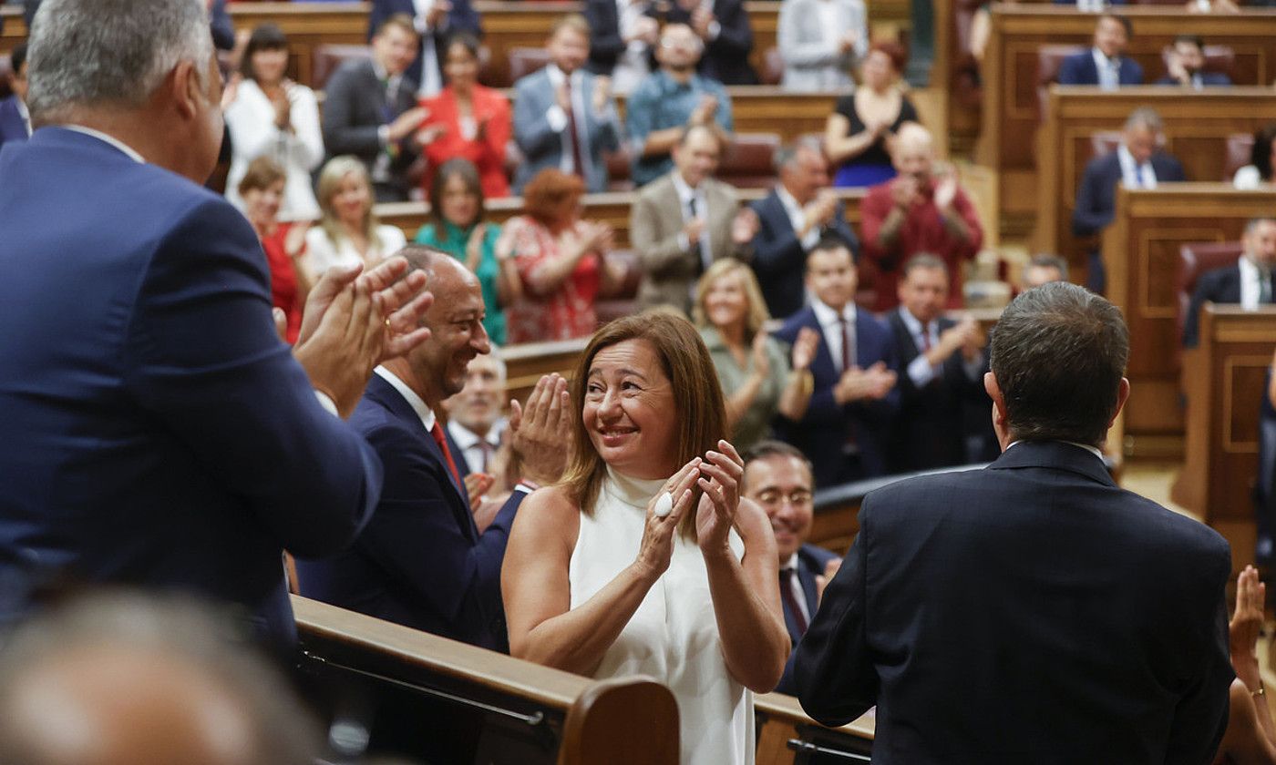 PSOEko kide eta Espainiako Kongresuko Mahaiko presidente Francina Armengol, atzo goizeko bozketa saioan. JUAN CARLOS HIDALGO / EFE.