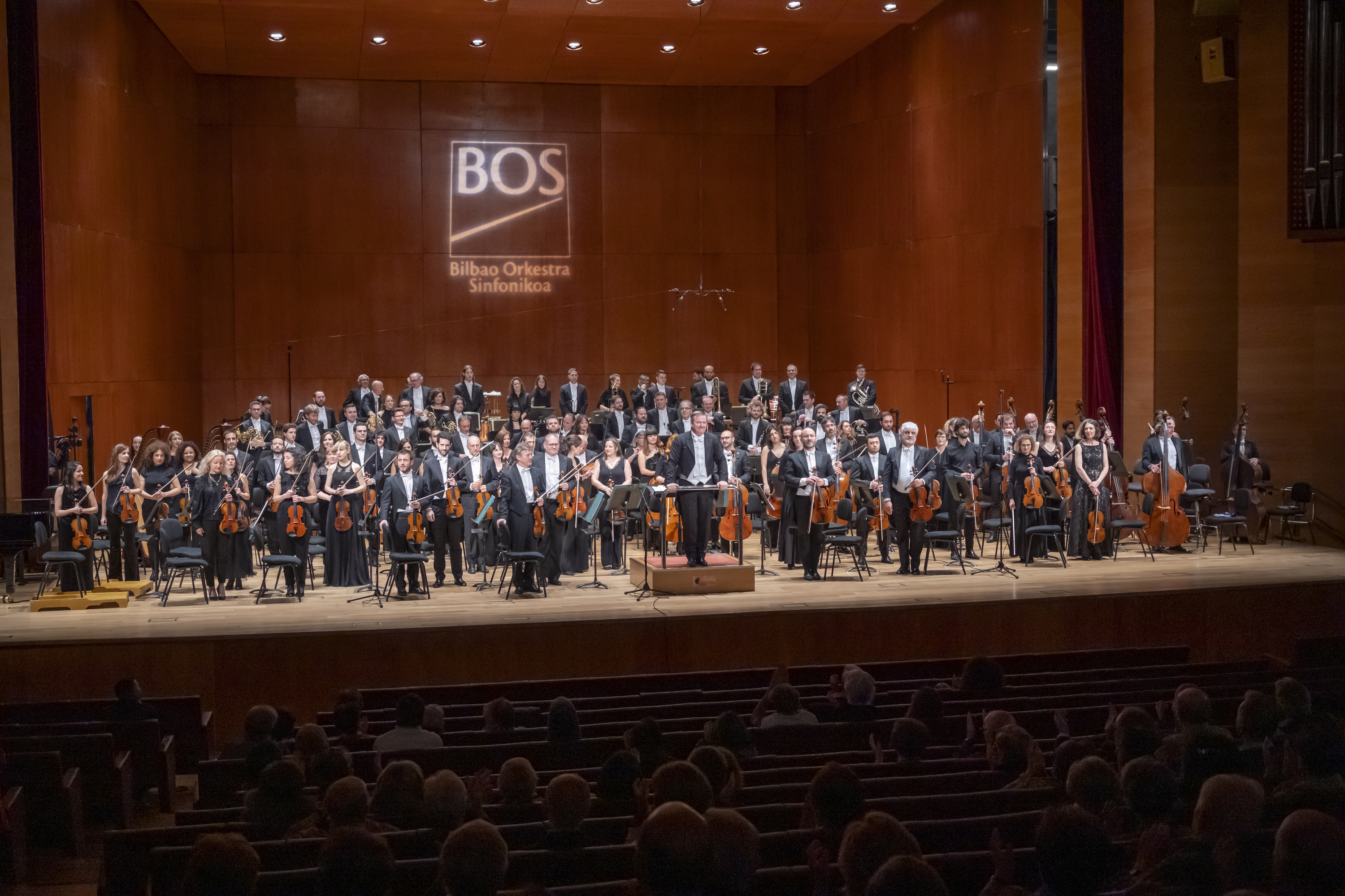 Bilboko Orkestra Sinfonikoa, artxiboko irudi batean.