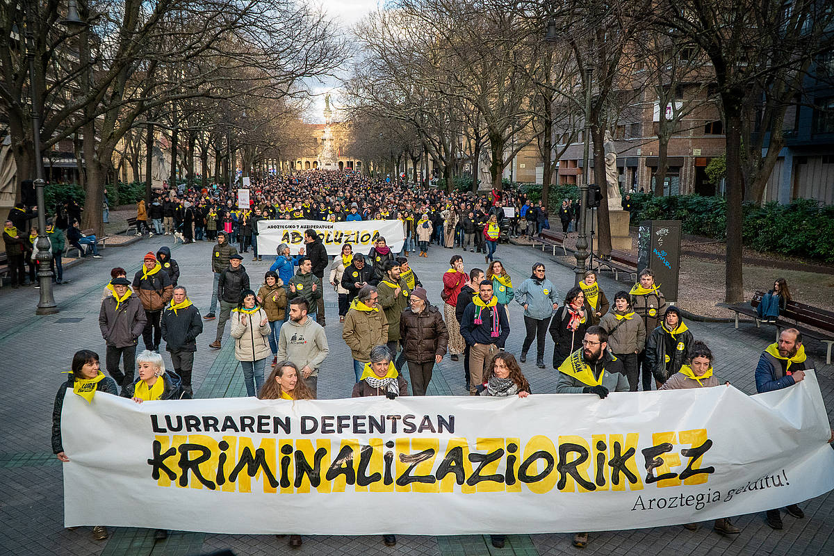 Aroztegiko auzipetuen absoluzioa eskatzeko manifestazio bat, aurtengo otsailaren 1ean, Iruñean. AITOR KARASATORRE / FOKU
