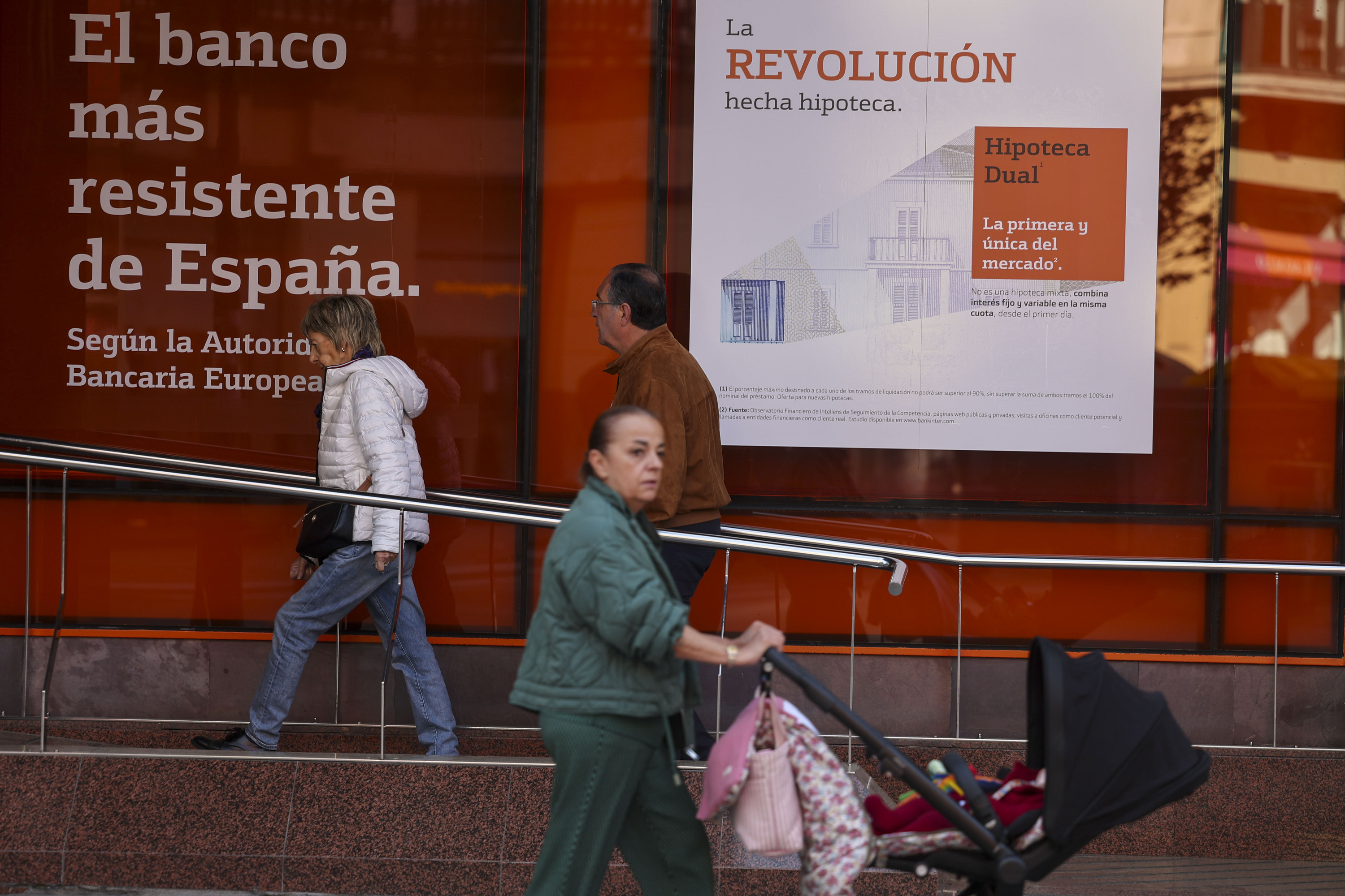 Bilboko banketxe batzuk, artxiboko irudi batean. LUIS TEJIDO / EFE