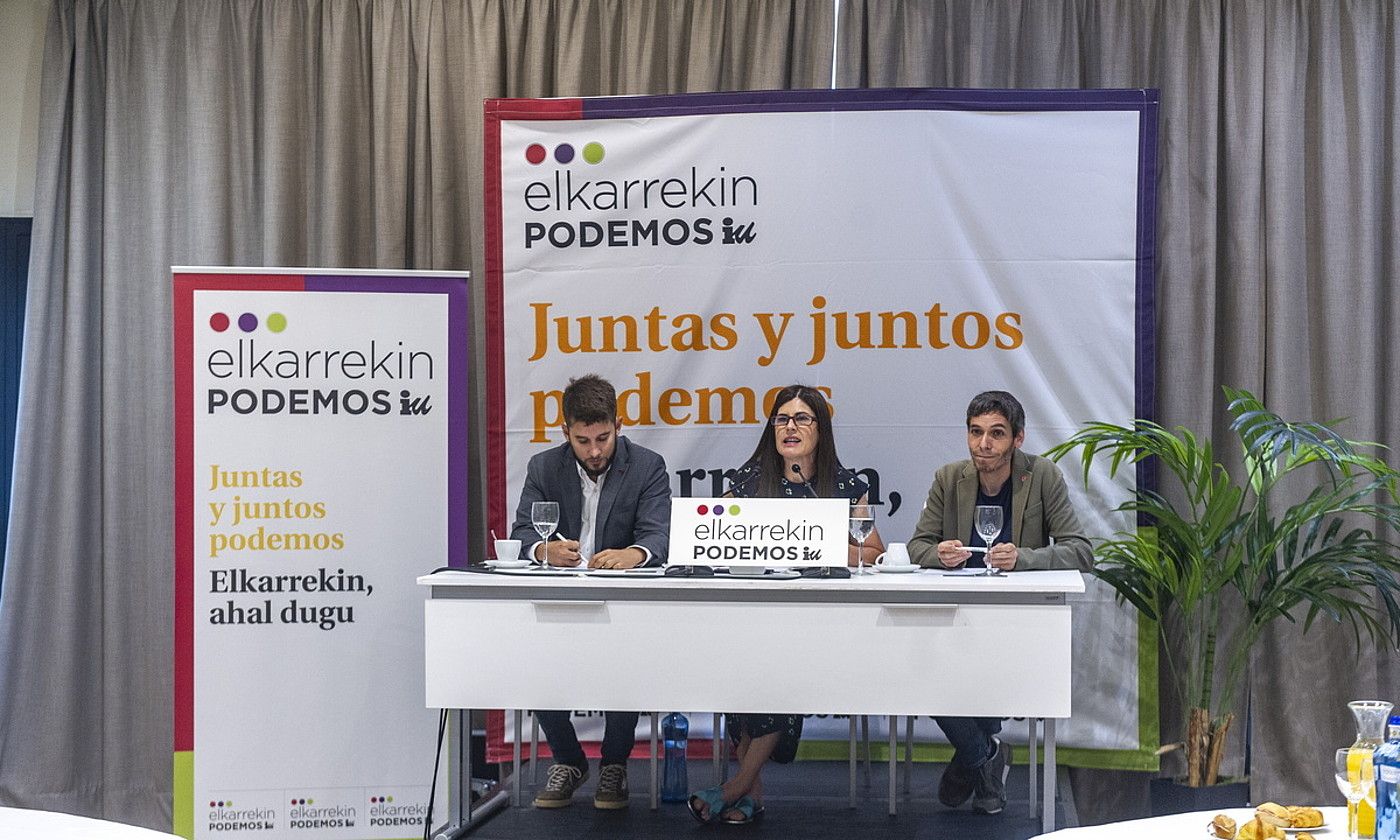 Elkarrekin Podemos-IUren urte parlamentarioaren hasiera atzo, Gasteizen. JAIZKI FONTANEDA / FOKU. Elkarrekin Podemos-IUren urte parlamentarioaren hasiera atzo, Gasteizen. JAIZKI FONTANEDA / FOKU.