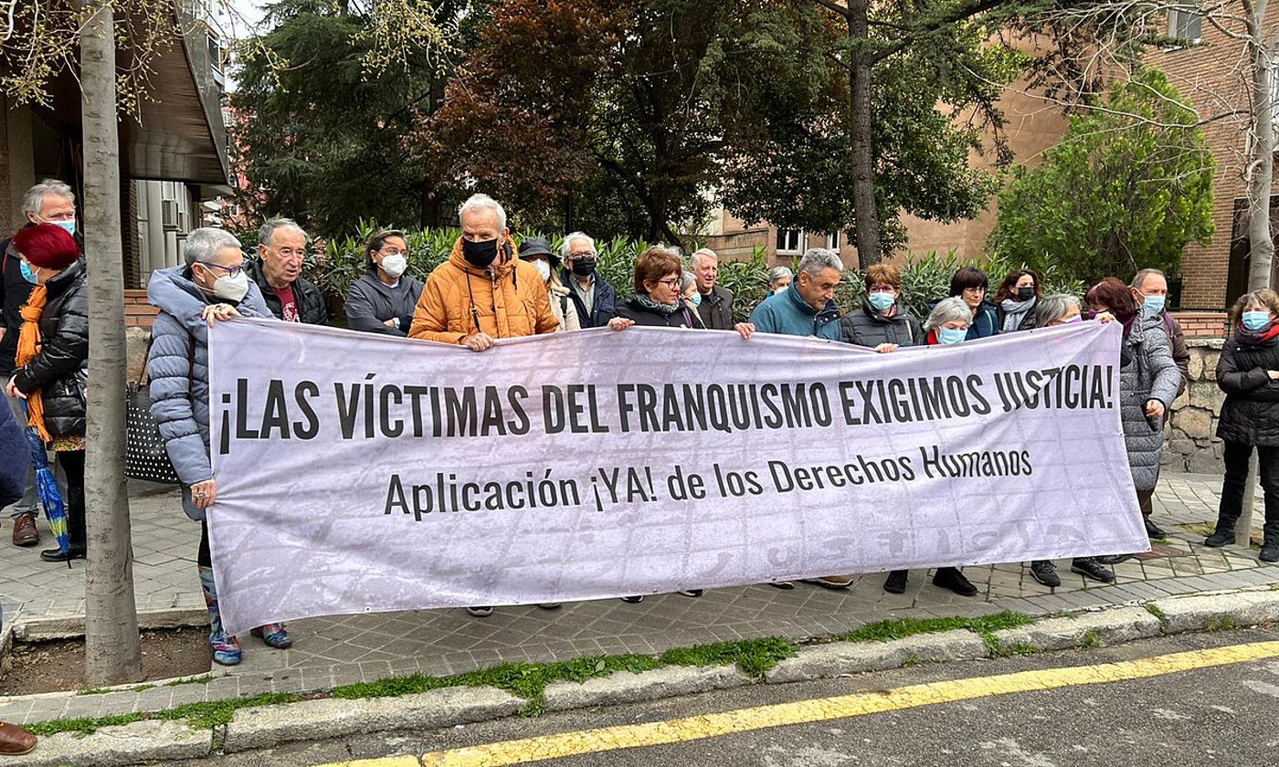 Ceaqua Argentinako Kereila Babesteko Estatu Koordinakundea elkarrataratze bat egiten, iazko martxoan. J. L. RODRIGO / EFE.