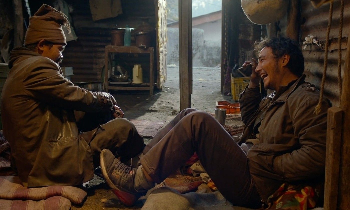 Diwa Shahren lehenengo filma da Bahadur The Brave. BERRIA.