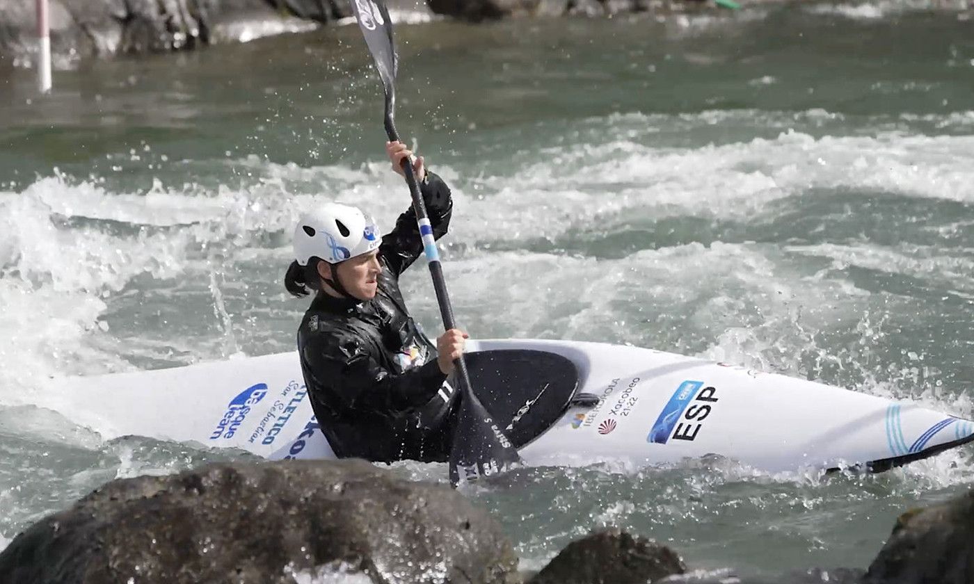 Maialen Chourraut piraguista, Geldiezinak proiektuaren fotograma batean. BASQUE TEAM.