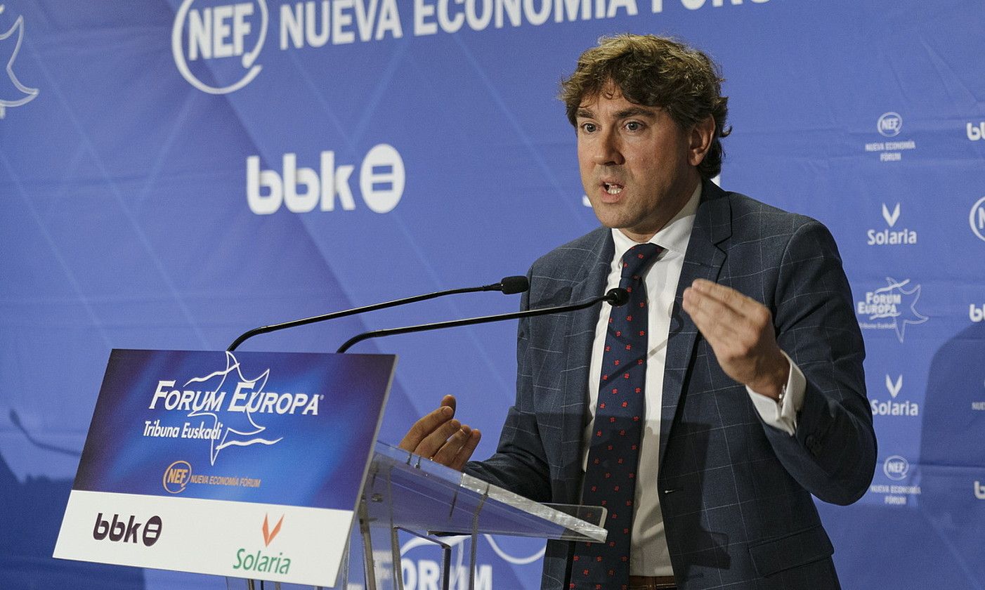 Eneko Andueza Bilboko Nueva Economia foroan, atzo. ARITZ LOIOLA / FOKU.