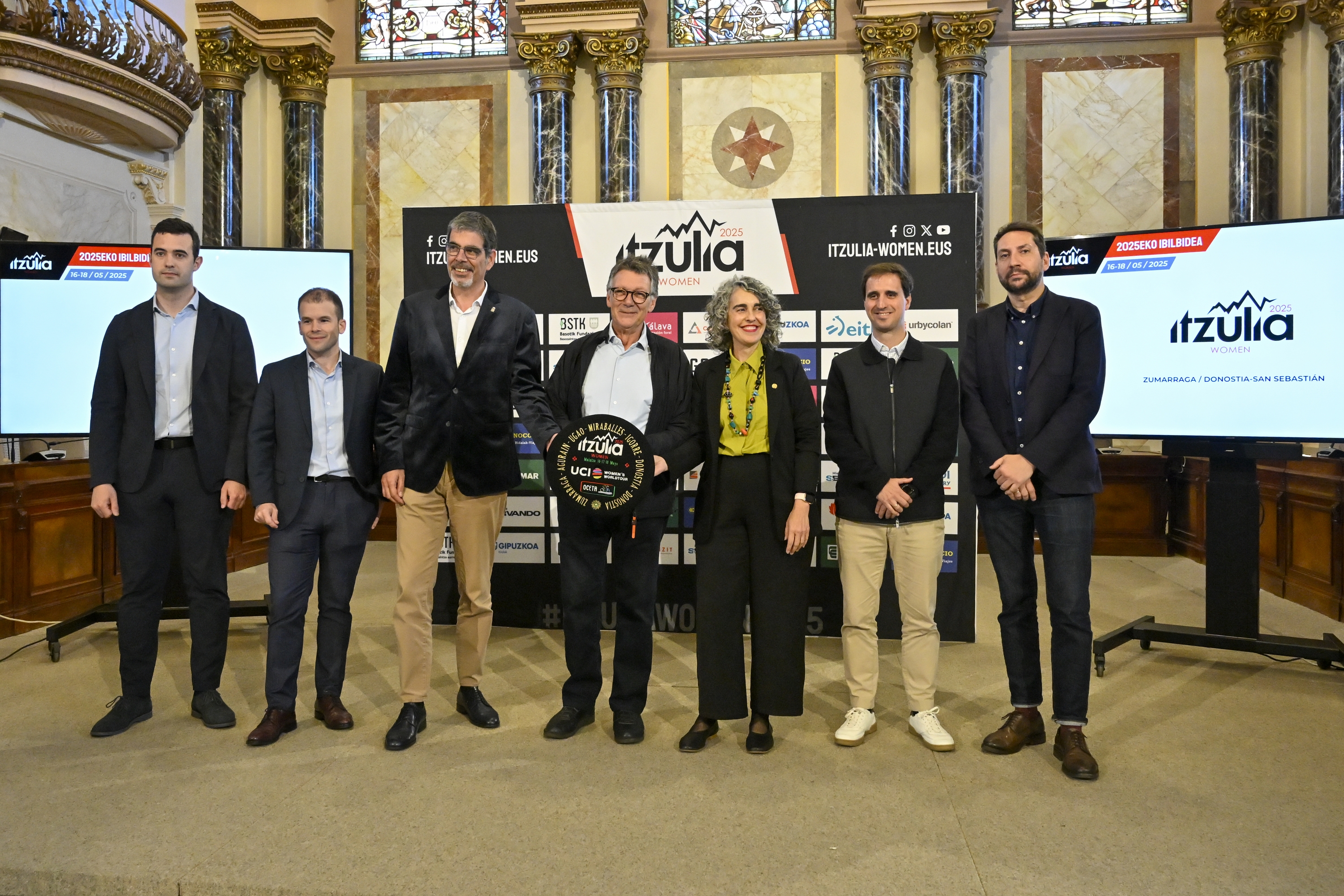 Euskal Herriko Itzuliaren aurkezpena, gaur, Donostian. GORKA RUBIO / FOKU