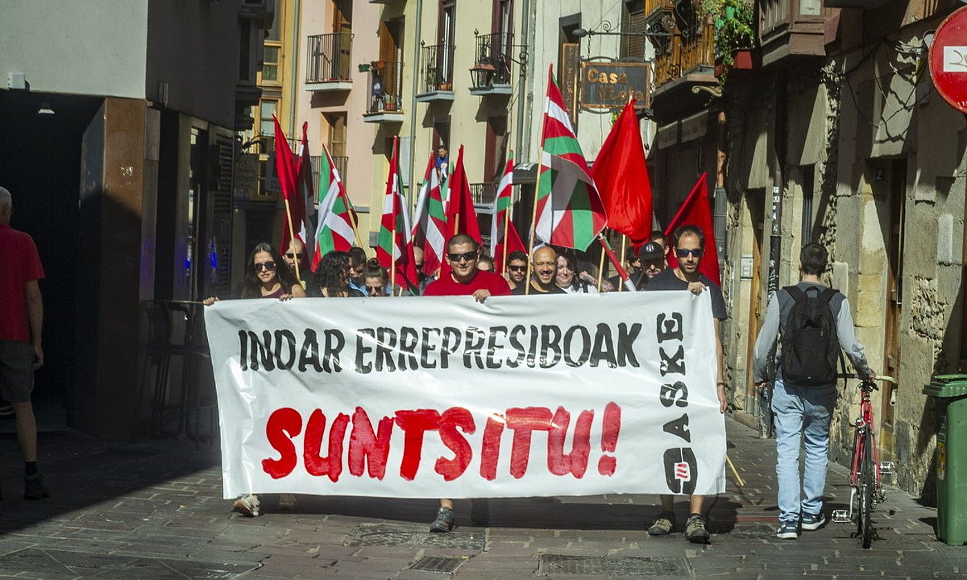 Aske antolakundearen mobilizazioa atzo, Gasteizen. JAIZKI FONTANEDA / FOKU.