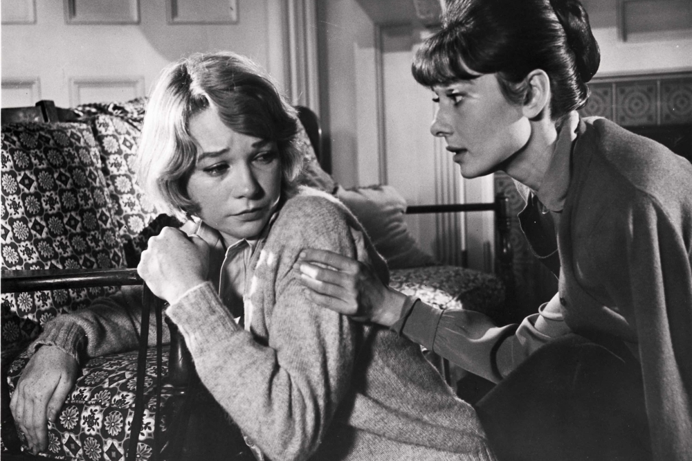 'The Children's Hour' (1941, William Wyler) filmeko irudi bat. 'The Children's Hour' (1941, William Wyler) filmeko irudi bat.