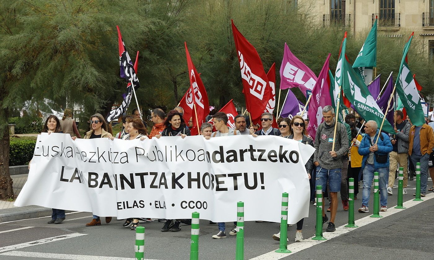 Atzo Bilbon egin zuten manifestazioa. MAIALEN ANDRES / FOKU. Atzo Bilbon egin zuten manifestazioa. MAIALEN ANDRES / FOKU.