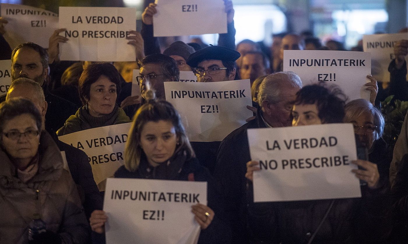 Elizako sexu abusuen kontrako mobilizazio bat, Bilbon. LUIS JAUREGIALTZO / FOKU.