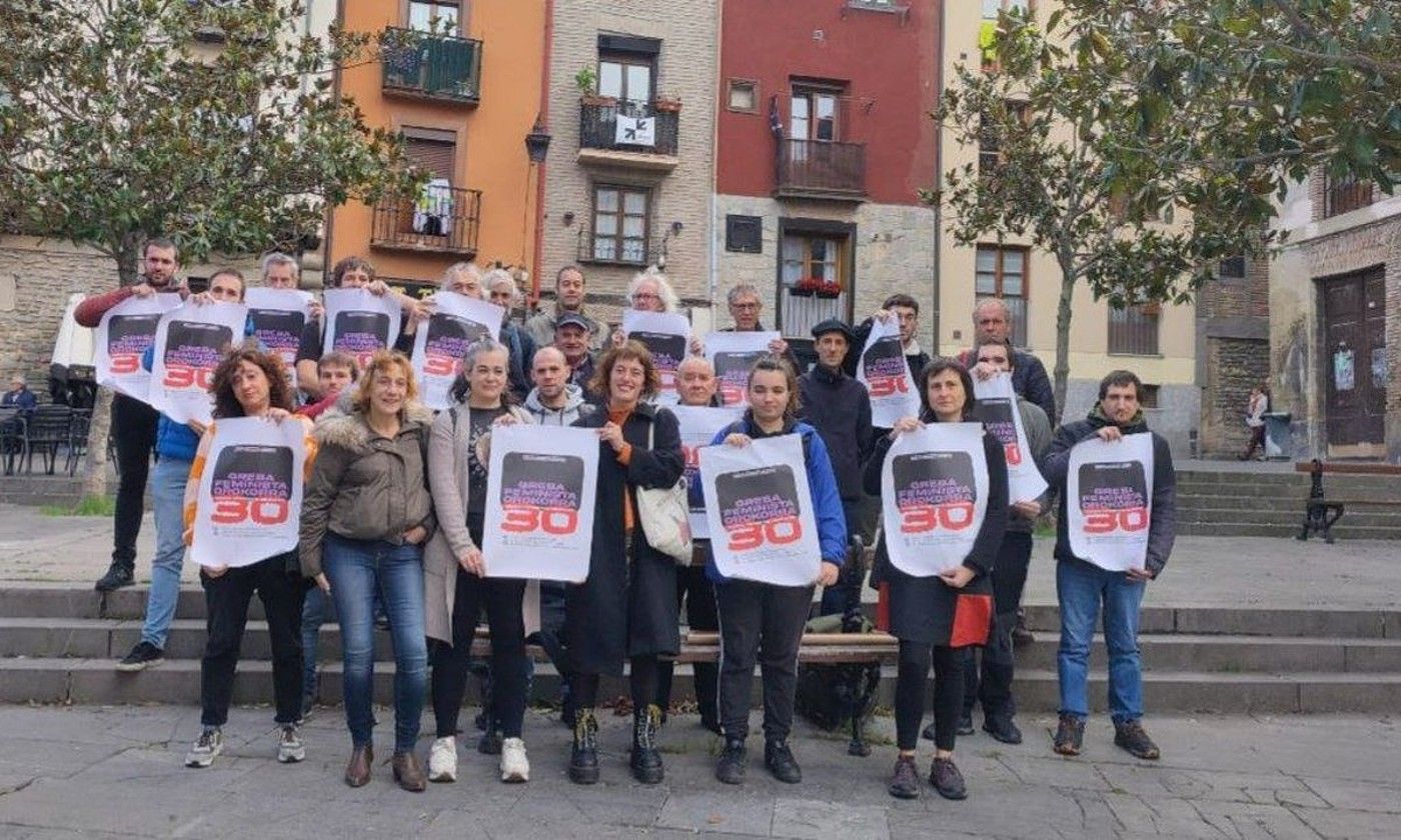 Euskal Herriko Eskubide Sozialen Kartaren agerraldia, atzo, Gasteizen. BERRIA.