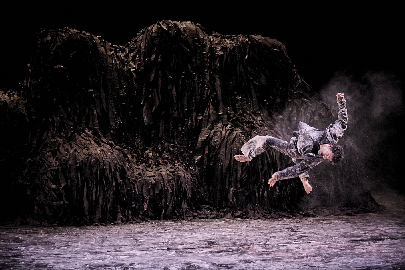 'Qui som?' ikuskizunaren irudi bat. CHRISTOPHE RAYNAUD DELAGE