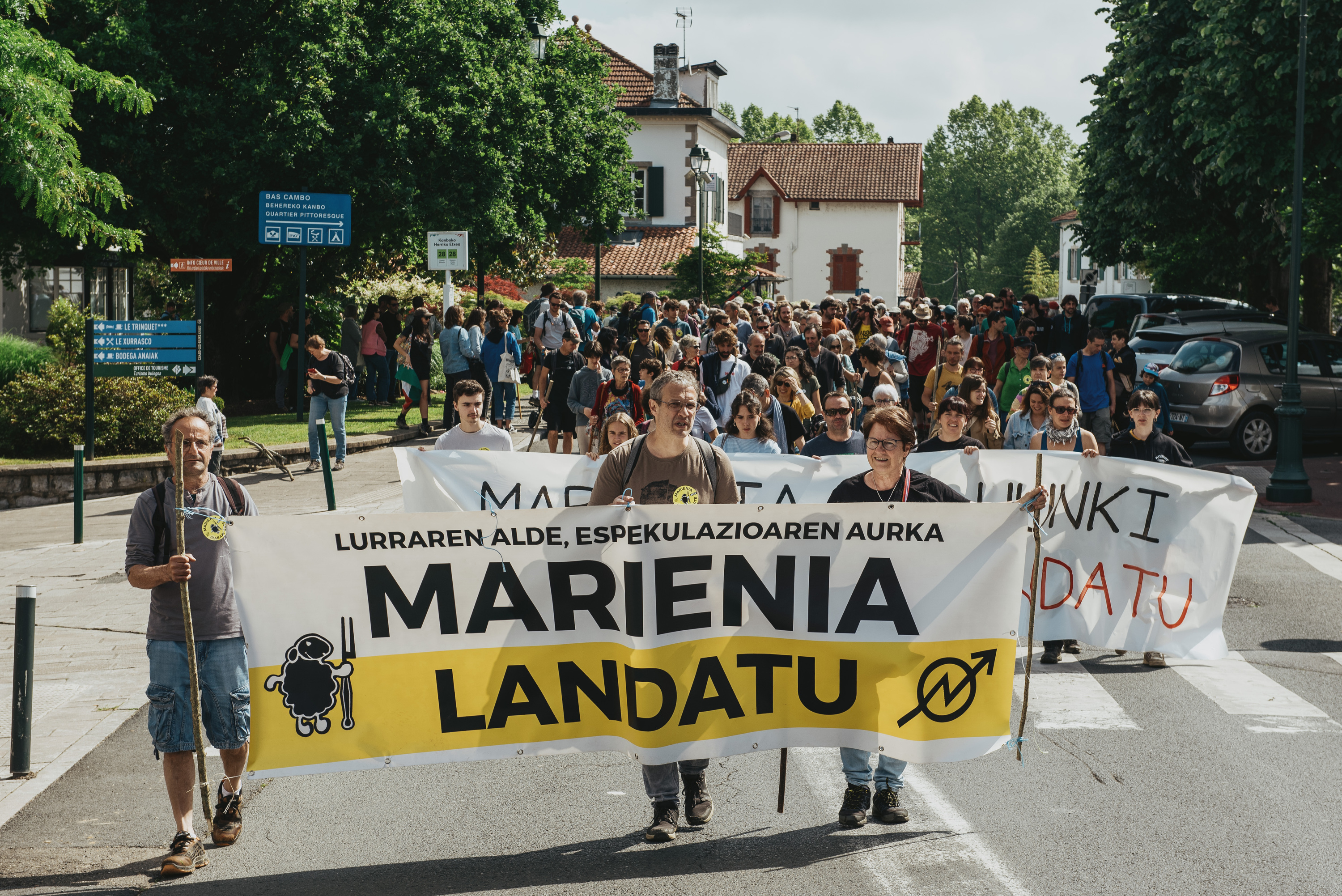 Marieneko proiektuaren kontrako manifestazioa, gaur, Kanbon. GUILLAUME FAUVEAU